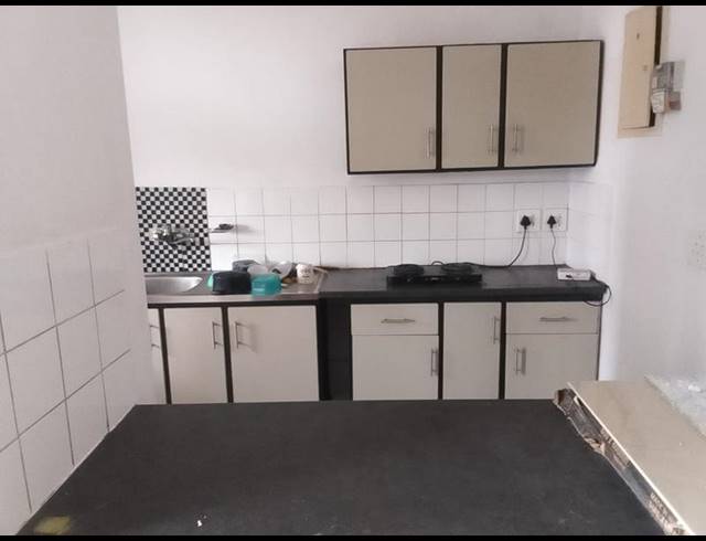 2 BEDROOM APARTMENT FOR SALE IN SUNNYSIDE